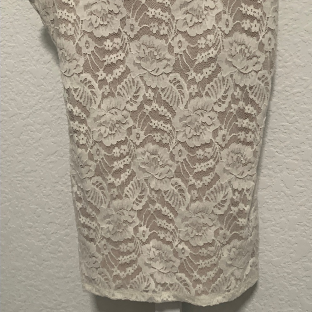 New with Tags Express Best Loved Bra Cami Stretch Lace Tank Top Size Medium - Picture 3 of 7